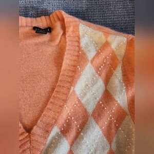 Searle 100% cashmere Argyle Peach And White Beaded V-neck Sz 2 Collegiate Preppy